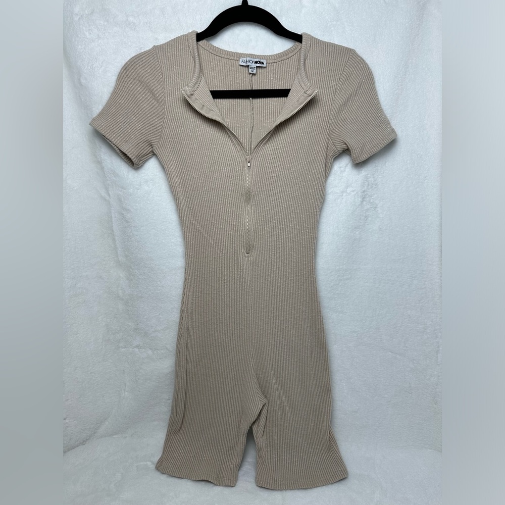 TAN ROMPER- SIZE MEDIUM